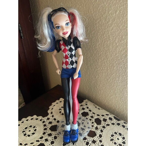 2015 DC Harley Quinn Doll - Picture 1 of 3